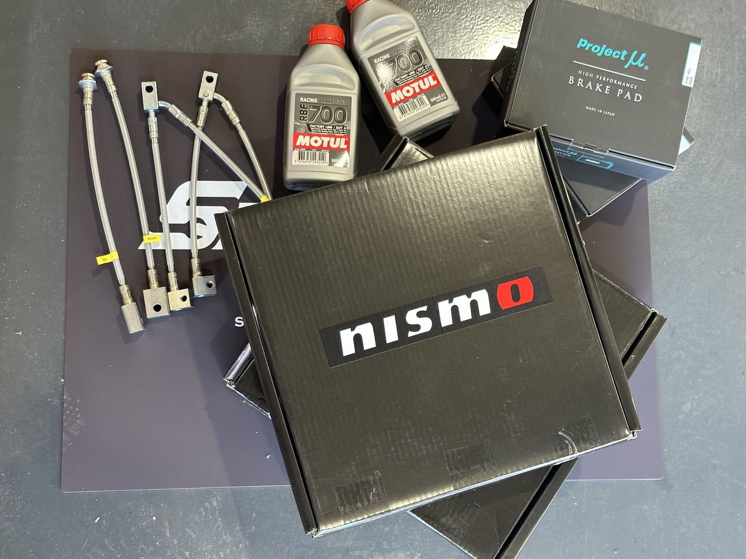 R34 GT-Rのブレーキをリフレッシュ！