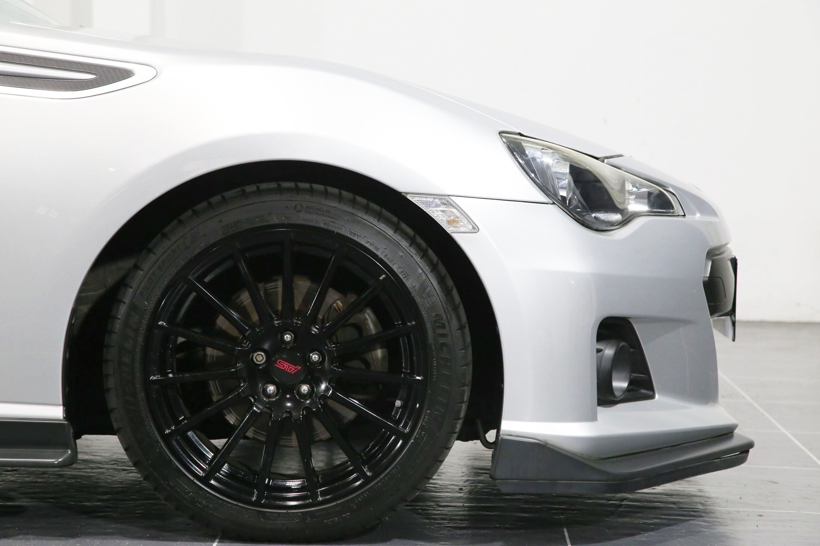 【 NEW STOCK !! 】SUBARU BRZ（ZC6型）