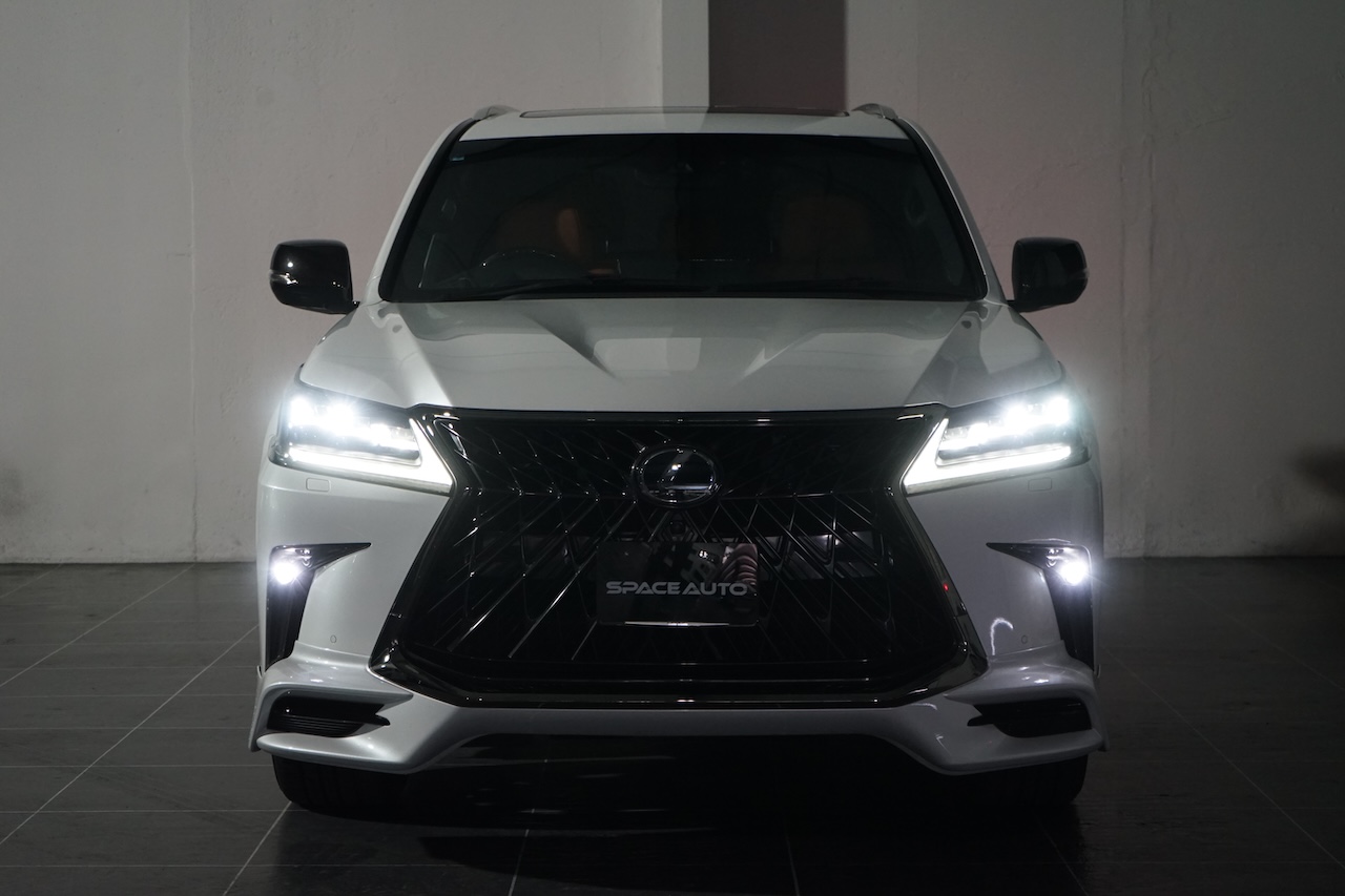 【NEW STOCK】~LEXUS LX570 Black Sequence ~
